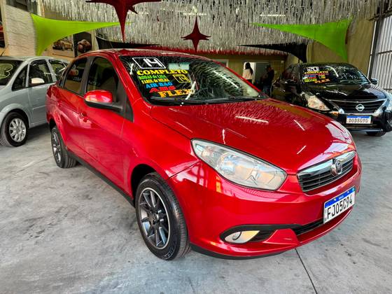 FIAT GRAND SIENA 1.4 MPI ATTRACTIVE 8V FLEX 4P MANUAL FIAT GRAND SIENA 1.4 MPI ATTRACTIVE 8V FLEX 4P MANUAL